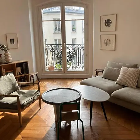 2 Avec Vue 11 Parigi